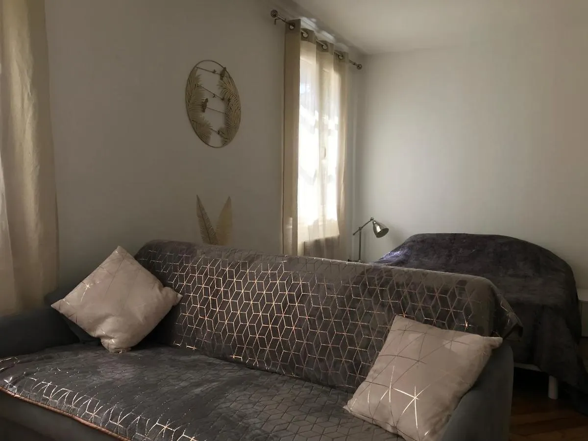 Top Apartment First Av Ternes Paris location